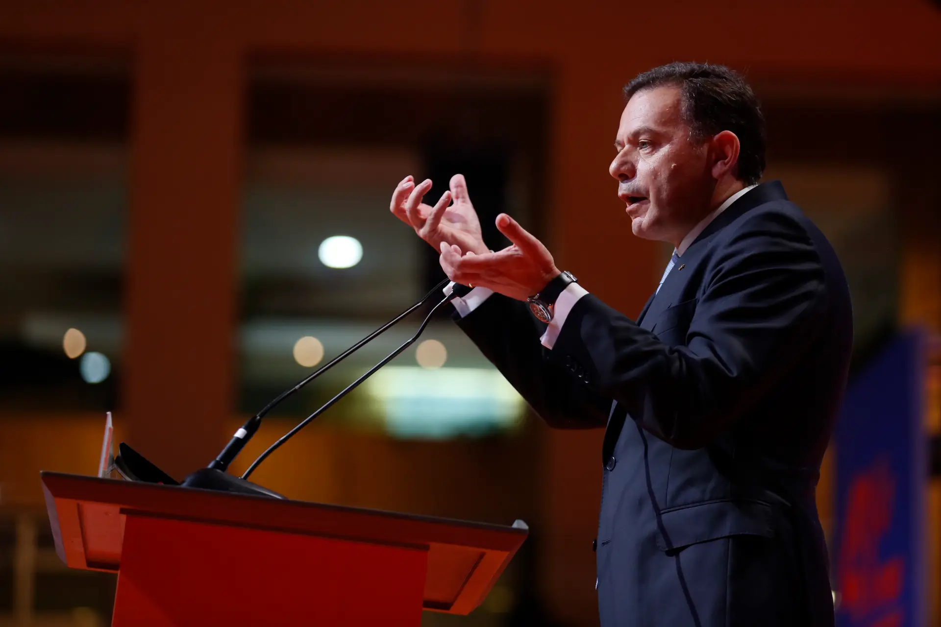 Montenegro promete “algumas surpresas” nos independentes que vai chamar para as listas do PSD