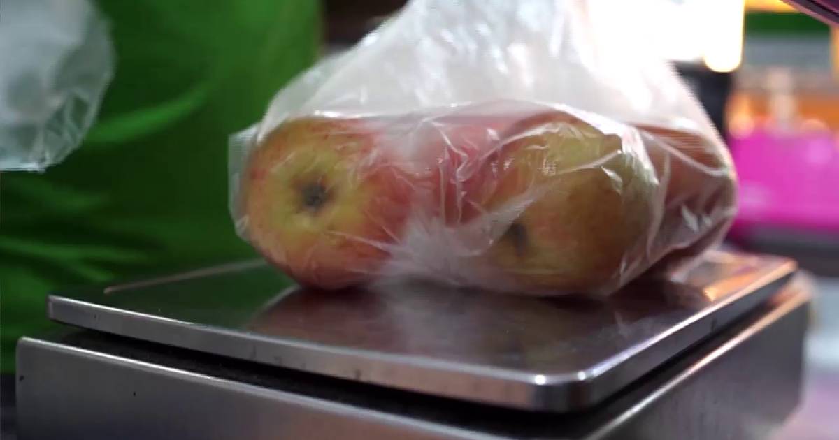 Minuto Consumidor: há mais taxas para o plástico, desta vez são os sacos da fruta e legumes. Mas o que ainda vem aí?