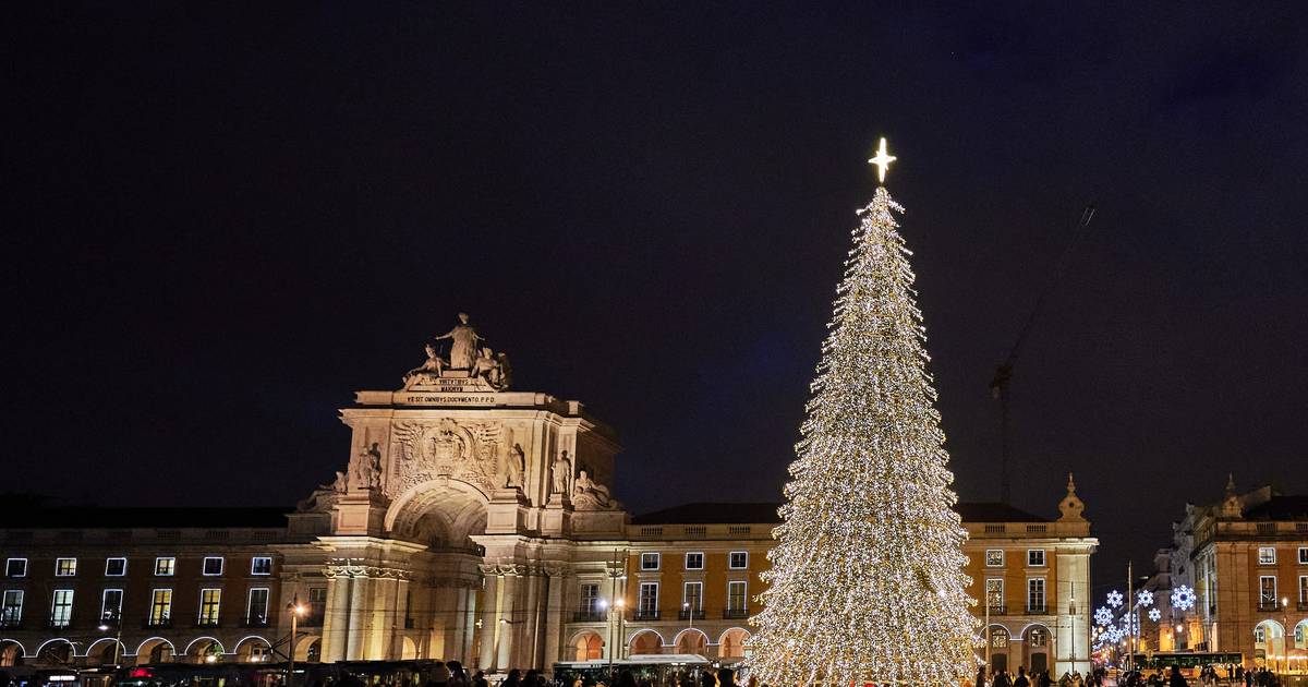 Lisboa já brilha: veja o momento em que as iluminações de Natal se ligam na cidade