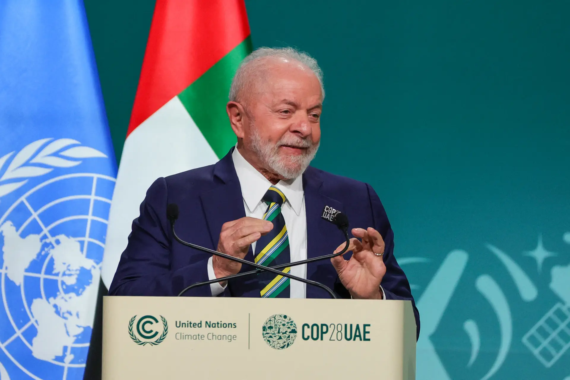 25 de Abril: Lula da Silva participa em jantar na residência da Embaixada de Portugal no Brasil