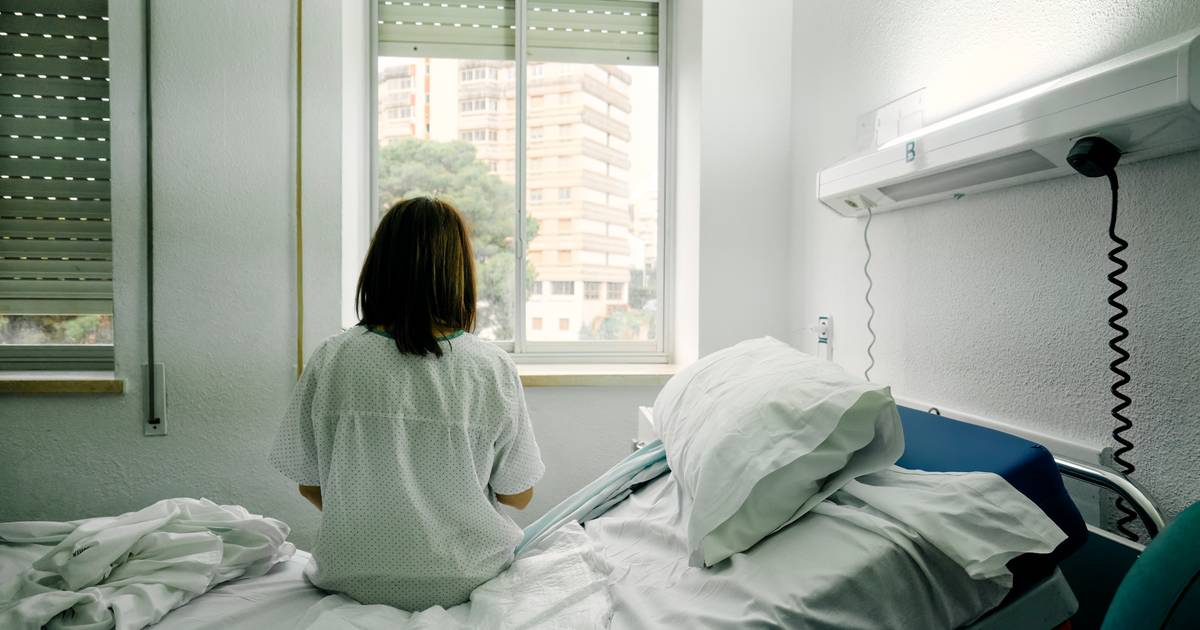 Hospital de Santo Tirso inaugura novo internamento de psiquiatria, mas serviço não vai abrir por falta de profissionais