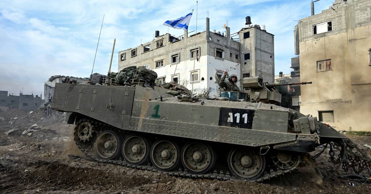 Bombardeamentos matam 50 palestinianos na Faixa de Gaza, mais de 100 soldados israelitas mortos desde o início da guerra