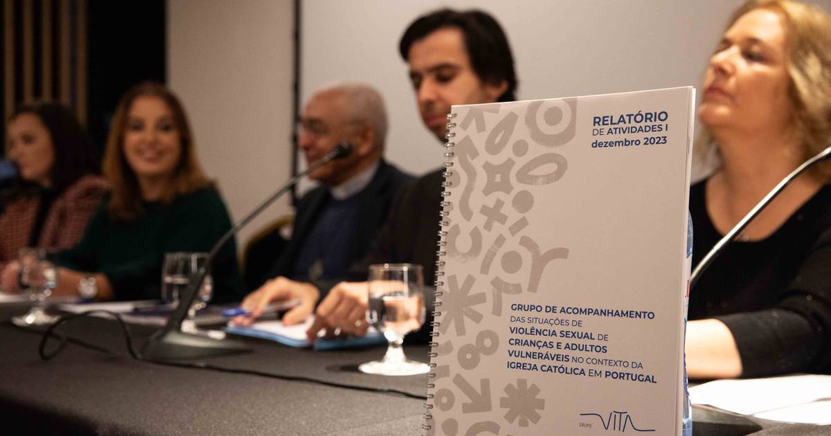 Vítimas de abusos na Igreja cancelam reunião com assessores de António José Seguro: "O Presidente não teve o respeito de nos receber"