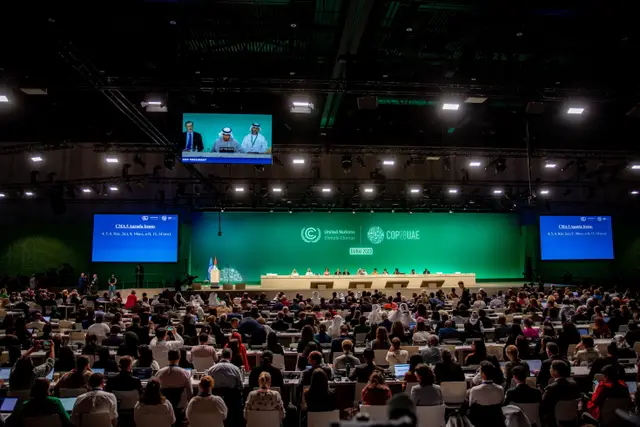 The COP28 agreement marks a significant step as it, for the first time, urges countries to cease using fossil fuels. However, it falls short of specifying phased targets for their gradual elimination. MARTIN DIVISEK