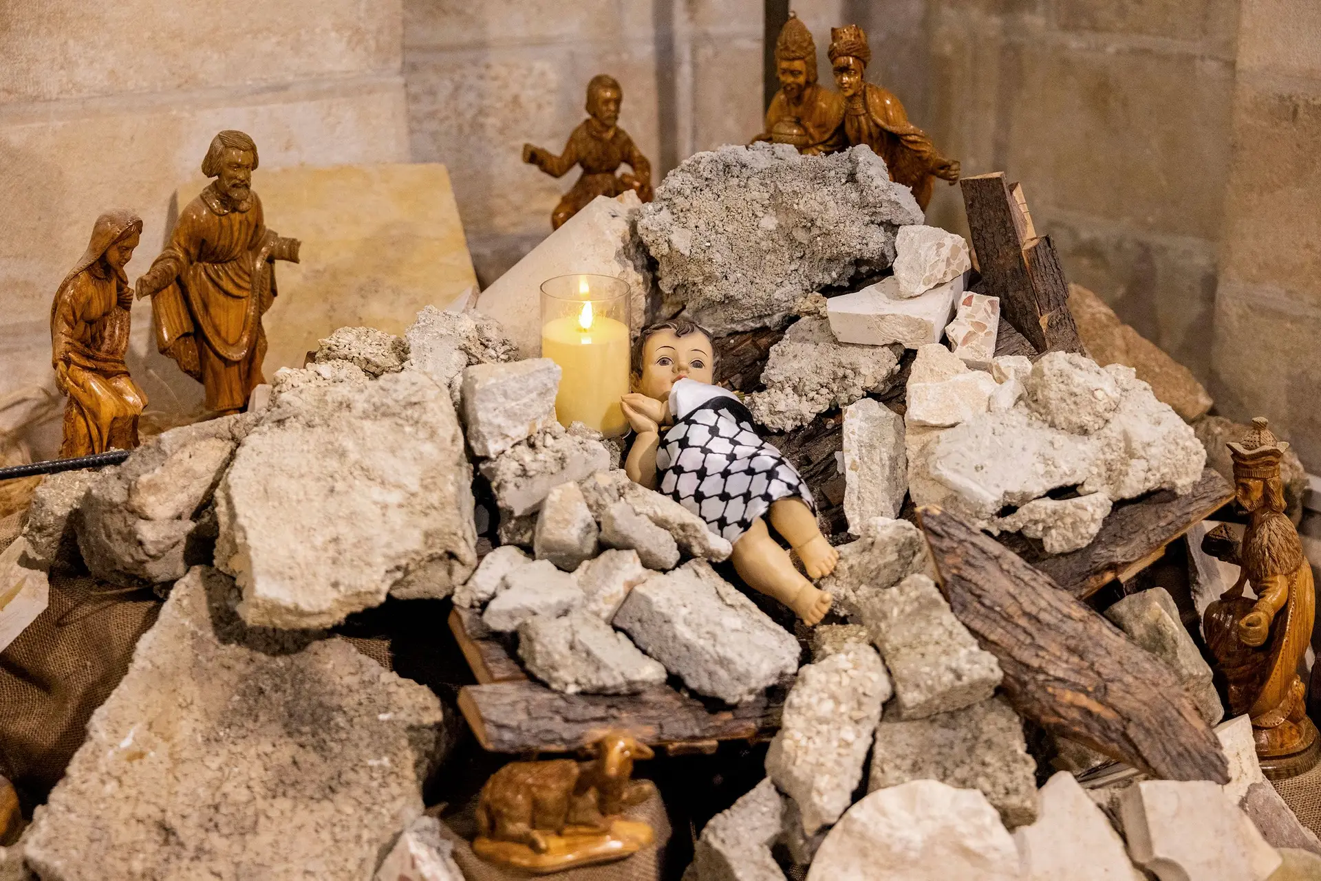 O presépio da Igreja Evangélica Luterana da Natividade de Belém lembra as crianças mortas em Gaza