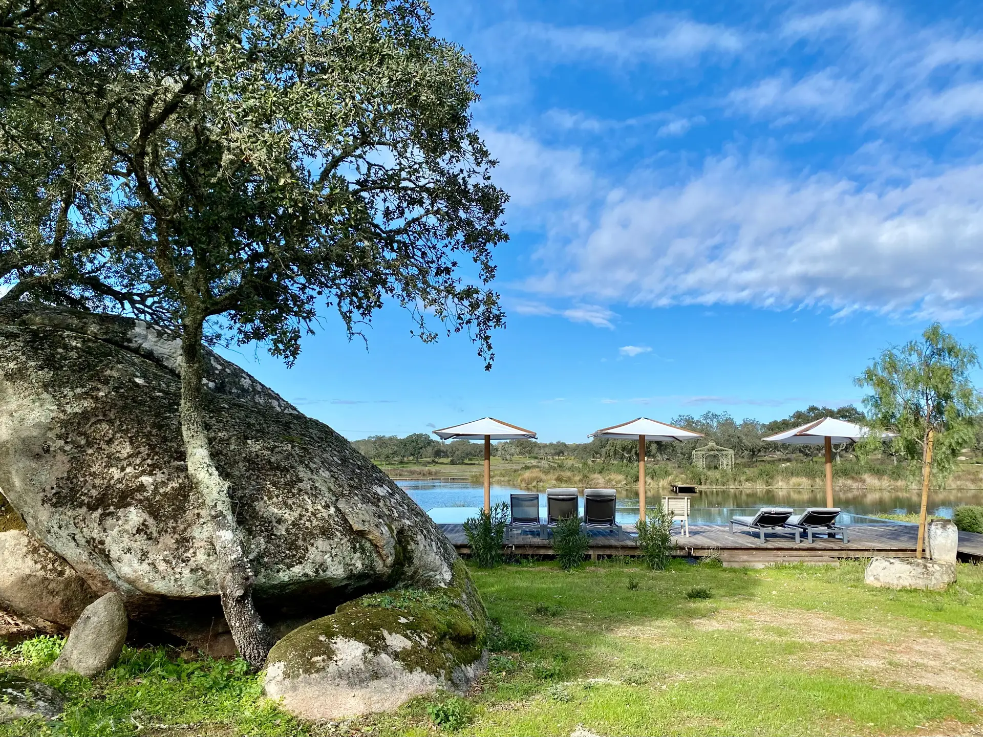 Este boutique hotel é um oásis de luxo imprevisível em pleno Alentejo