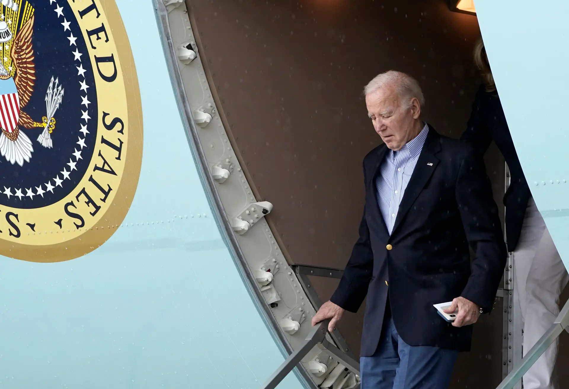 Pacote de ajuda à Ucrânia: Biden pede ao Congresso dos EUA para "agir sem mais demoras"