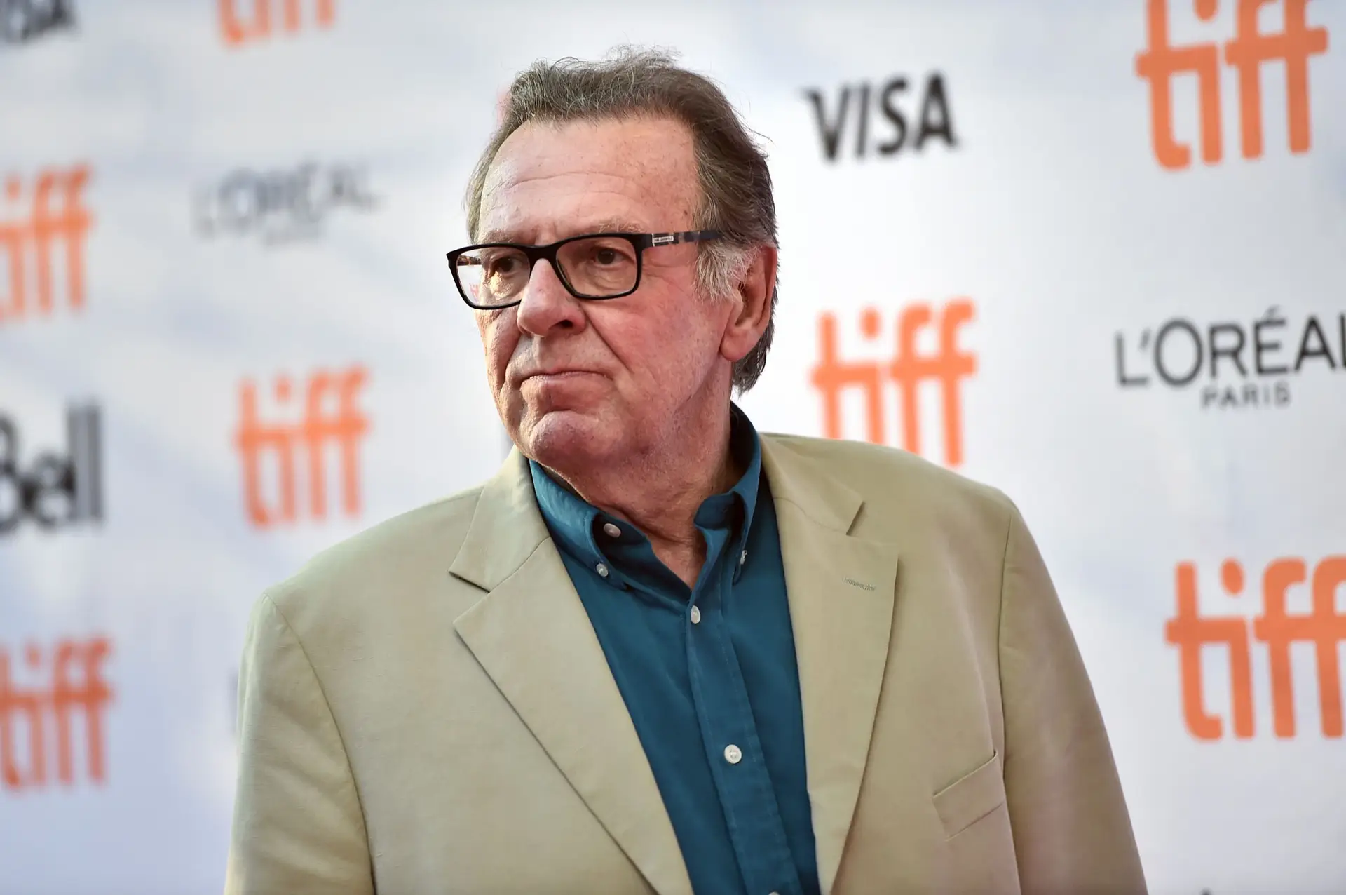 Morreu o ator britânico Tom Wilkinson - Expresso