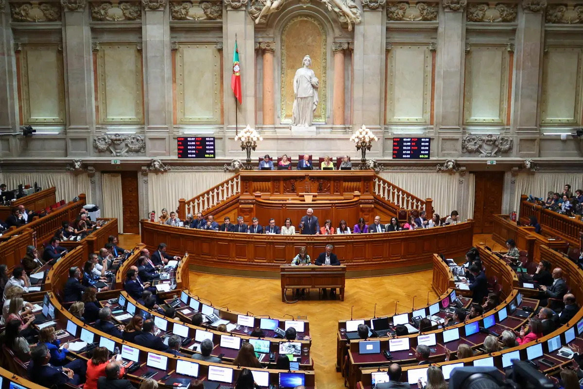 A Assembleia da República teve esta quinta-feira o último plenário da legislatura