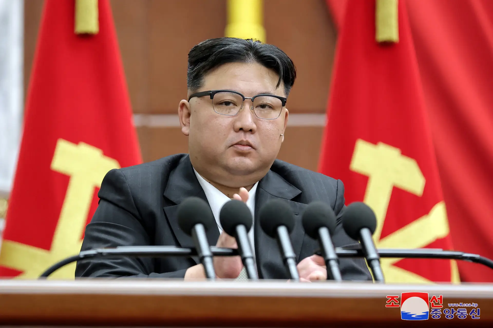 https://images.impresa.pt/expresso/2024-01-01-Kim-Jong-un-Coreia-do-Norte-Pyongyang-70176cf9