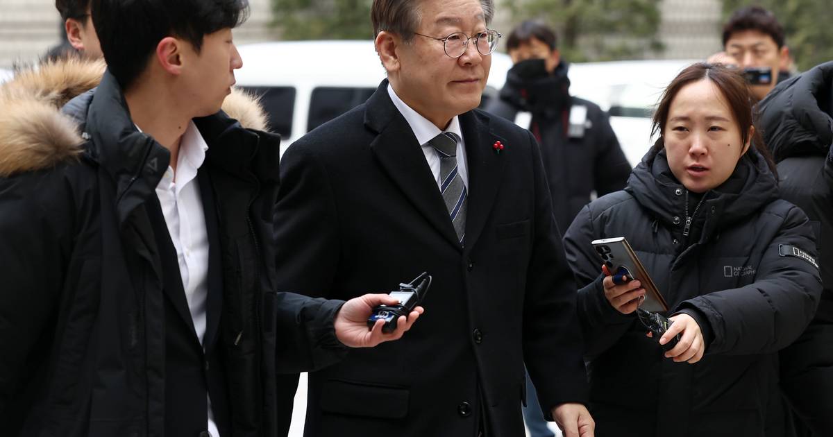 Quem é Lee Jae-myung, líder da oposição sul-coreana, que foi esfaqueado?