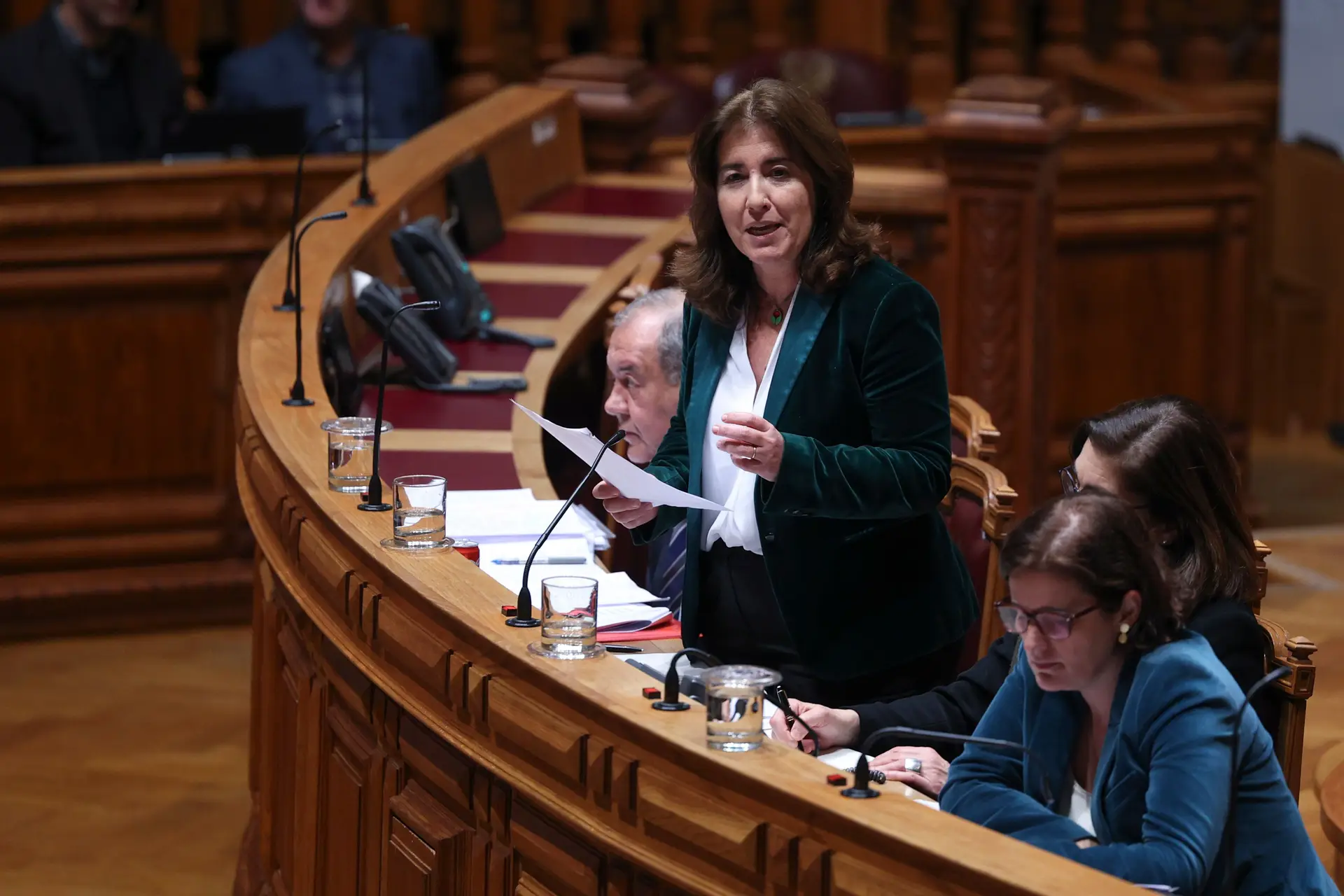 Um ano depois, há 16 mil falsos contratos a prazo que continuam por regularizar