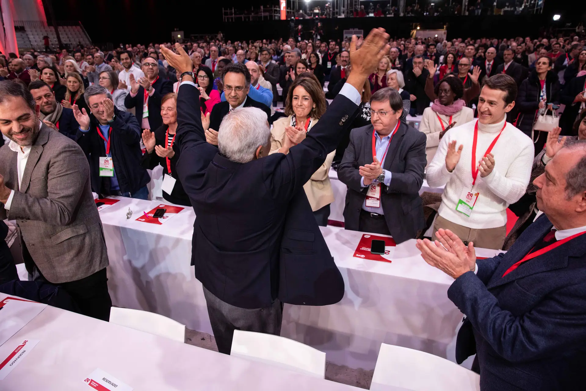 “Não é agora que me vou emocionar”: a despedida de Costa no congresso do PS (com fotogaleria)