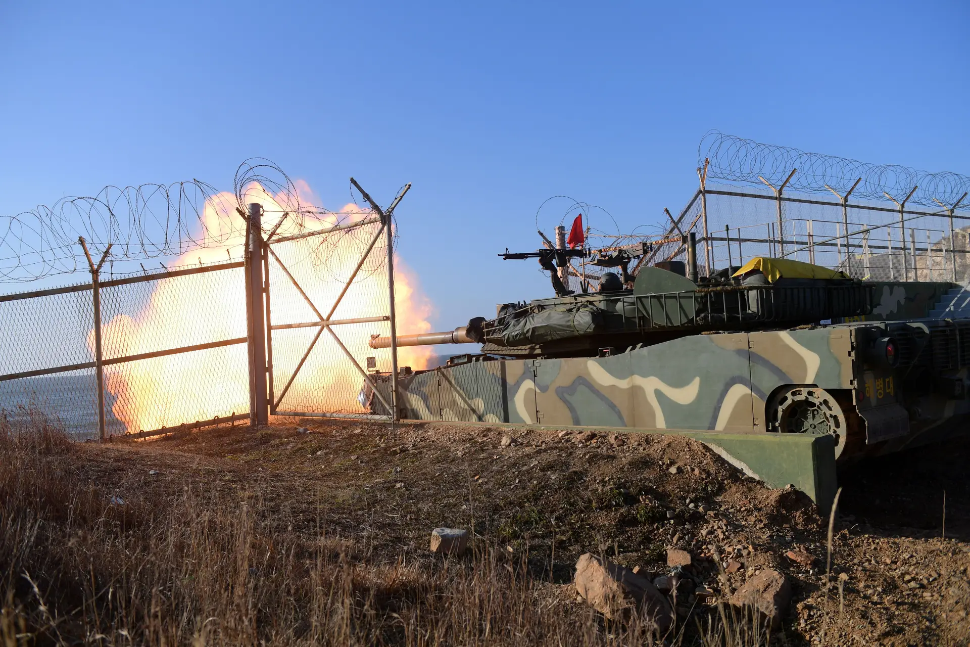 Exercícios militares decorrem na ilha de Yeongpyeong