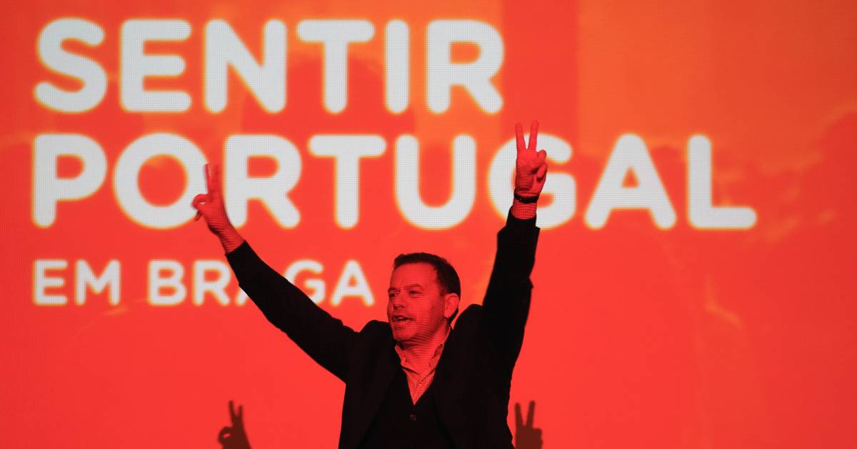 Em ‘marcação cerrada’ a Pedro Nuno, Montenegro fala aos “desiludidos” da maioria absoluta e pede que “acreditem” no PSD