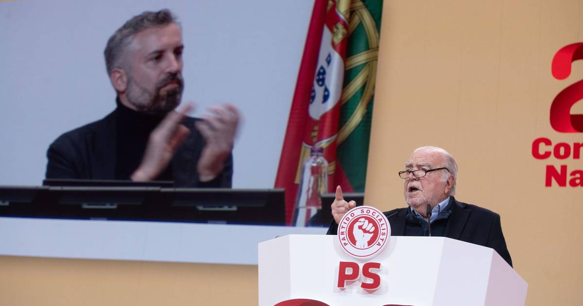 PS aposta na mesma estratégia da maioria absoluta: a colagem do PSD ao Chega