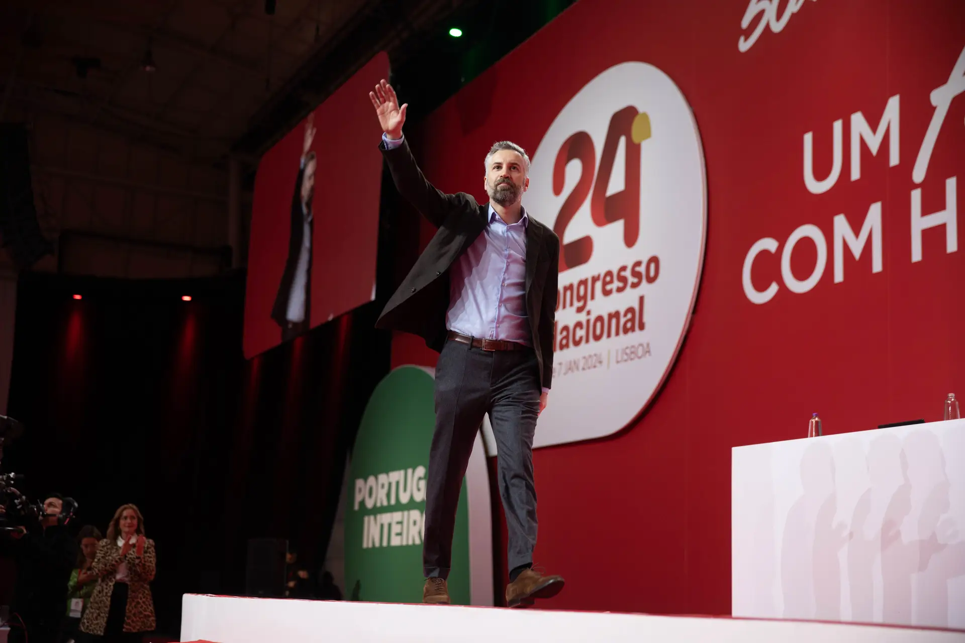 Valor das pensões menos dependente dos salários? Todos querem, poucos se entendem