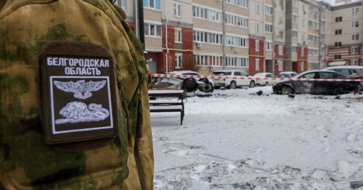 Autoridades ucranianas reivindicam ataque a refinaria russa em São Petersburgo