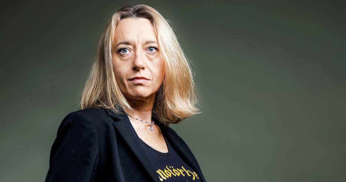 115 autores abandonam a editora francesa Grasset por oposição às ideias de extrema-direita do seu detentor