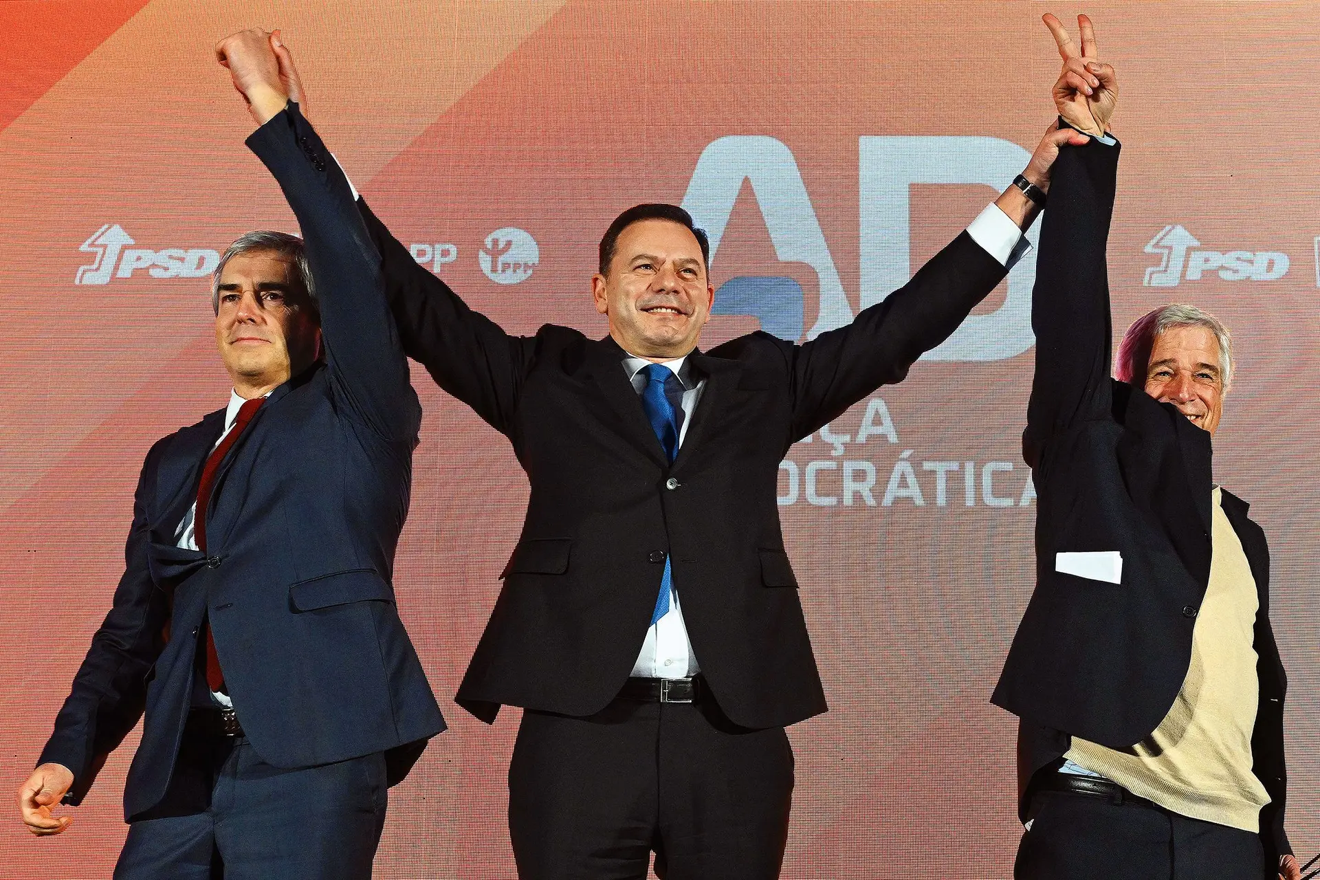 Nuno Melo, Luís Montenegro e Gonçalo da Câmara Pereira na apresentação formal da nova AD