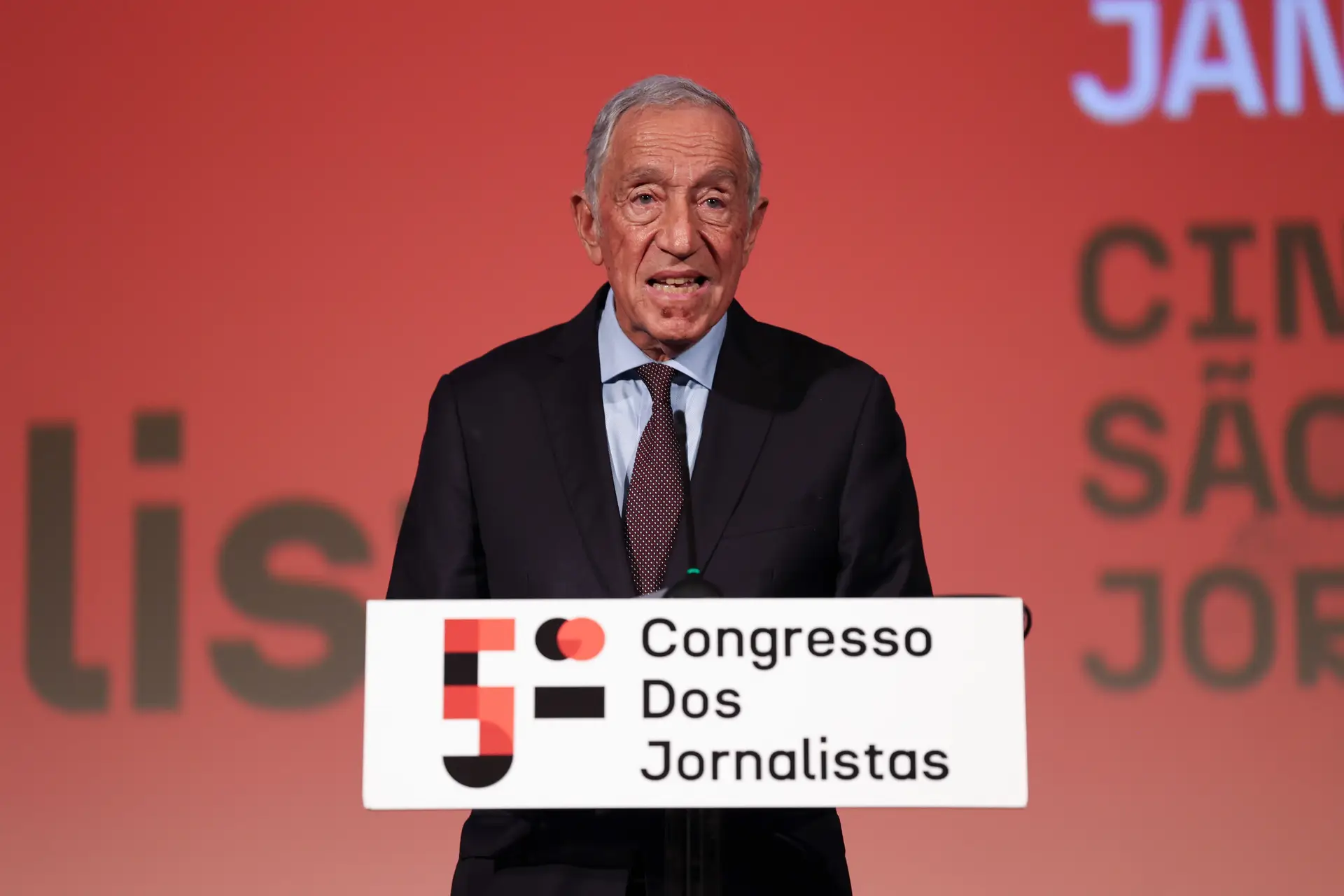 Marcelo e a crise nos media: “É inevitável que haja transparência sobre quem é titular do quê”