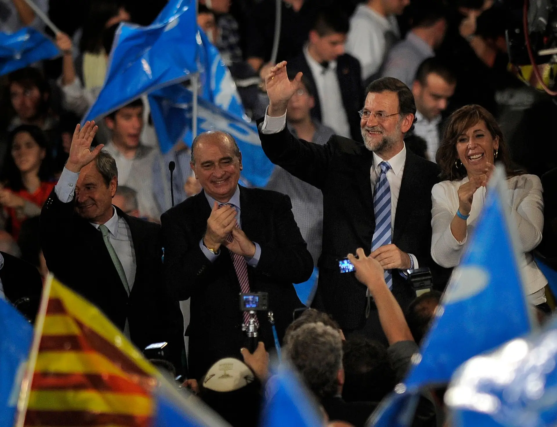 Mariano Rajoy e  Jorge Fernández Díaz num comício do PP na Catalunha, em 2011  