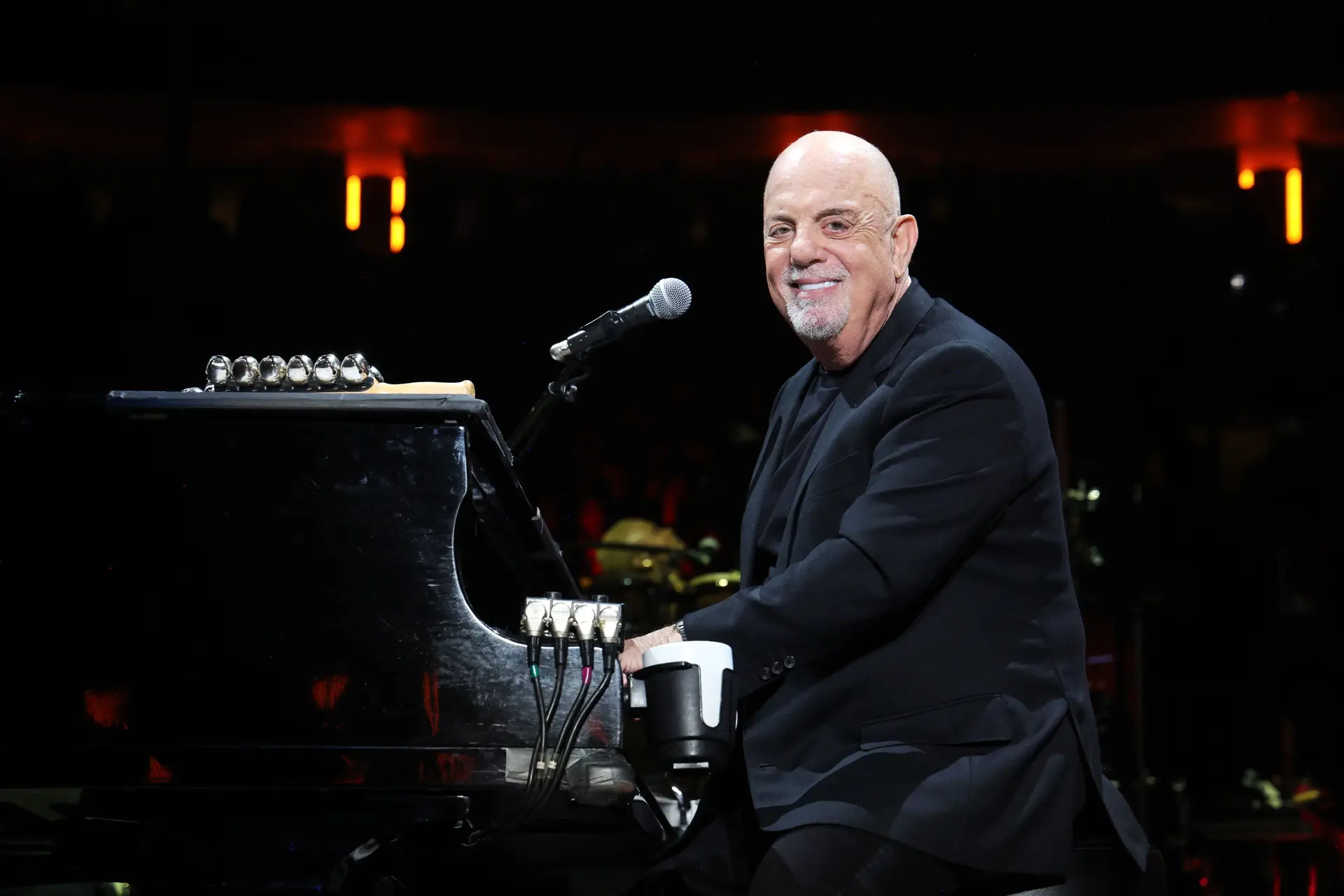 17 anos depois, Billy Joel volta a ter uma canção nova: ouça aqui ‘Turn the Lights Back On’