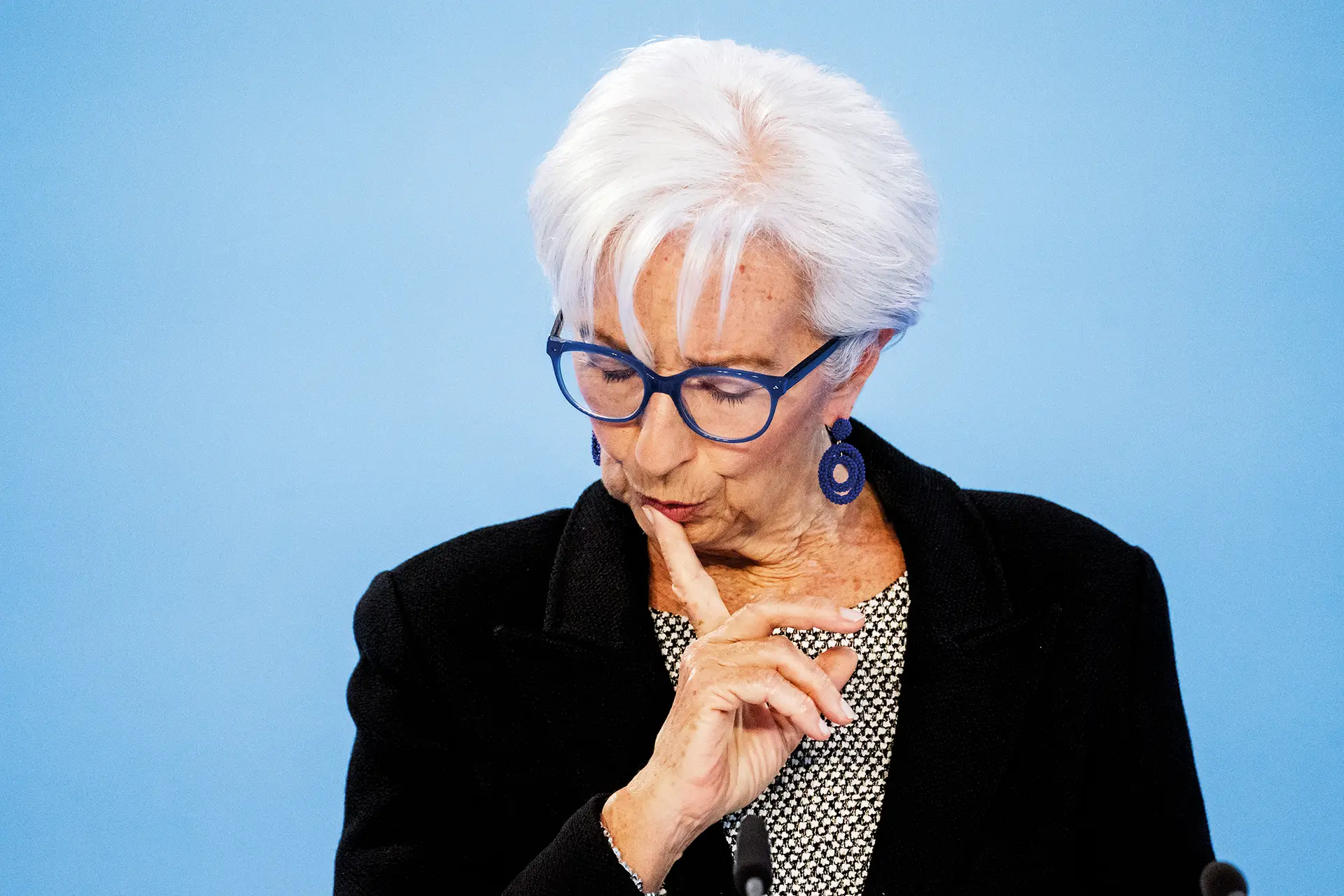 Christine Lagarde não quer que os banqueiros do BCE falem demais e antecipem cortes nos juros, indo atrás das expectativas dos mercados