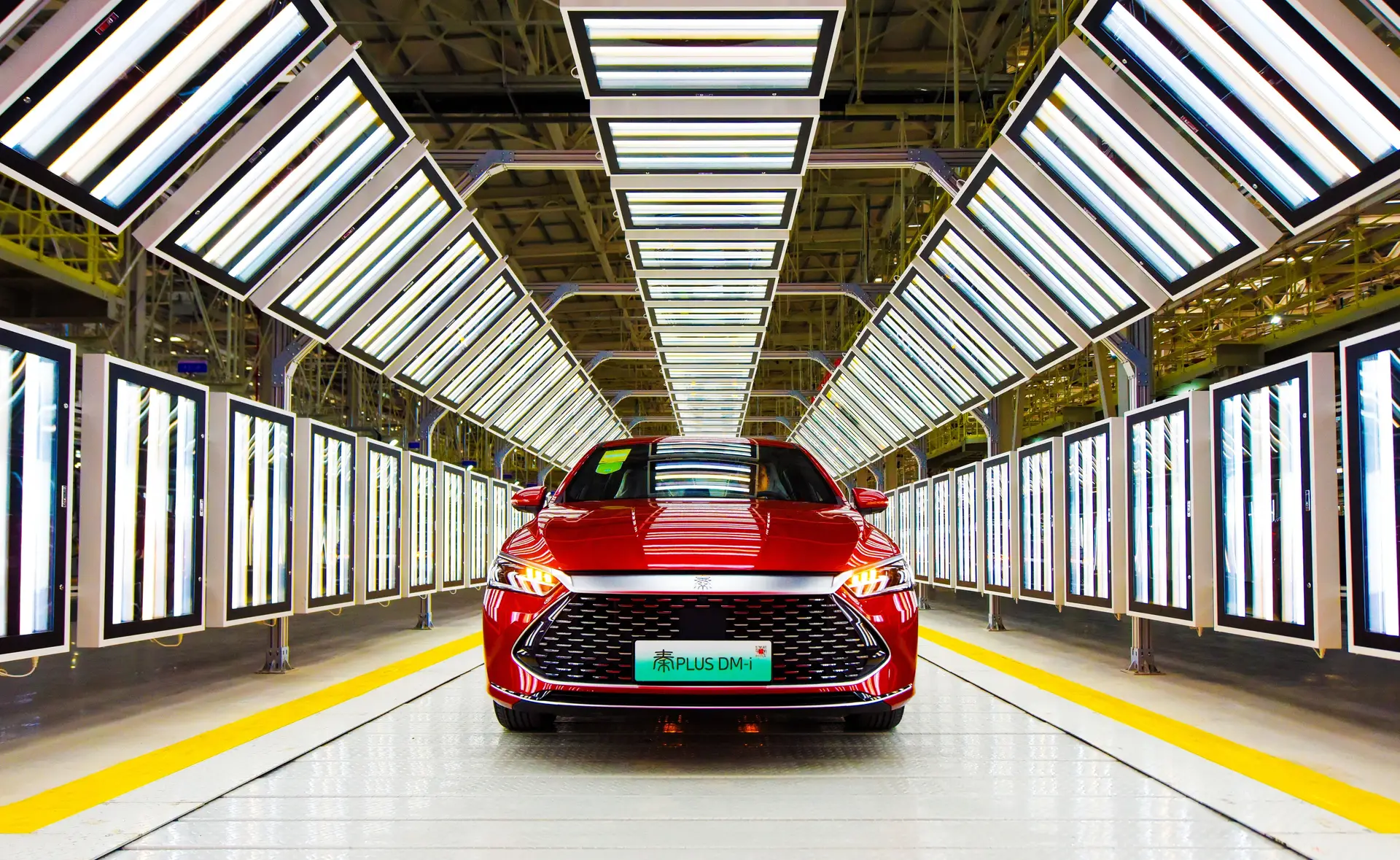 A 'vingança' do chinês: está a produção europeia de carros elétricos ameaçada?