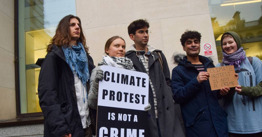 Juiz arquiva processo contra Greta Thunberg, acusada de perturbar a ordem pública num protesto em Londres