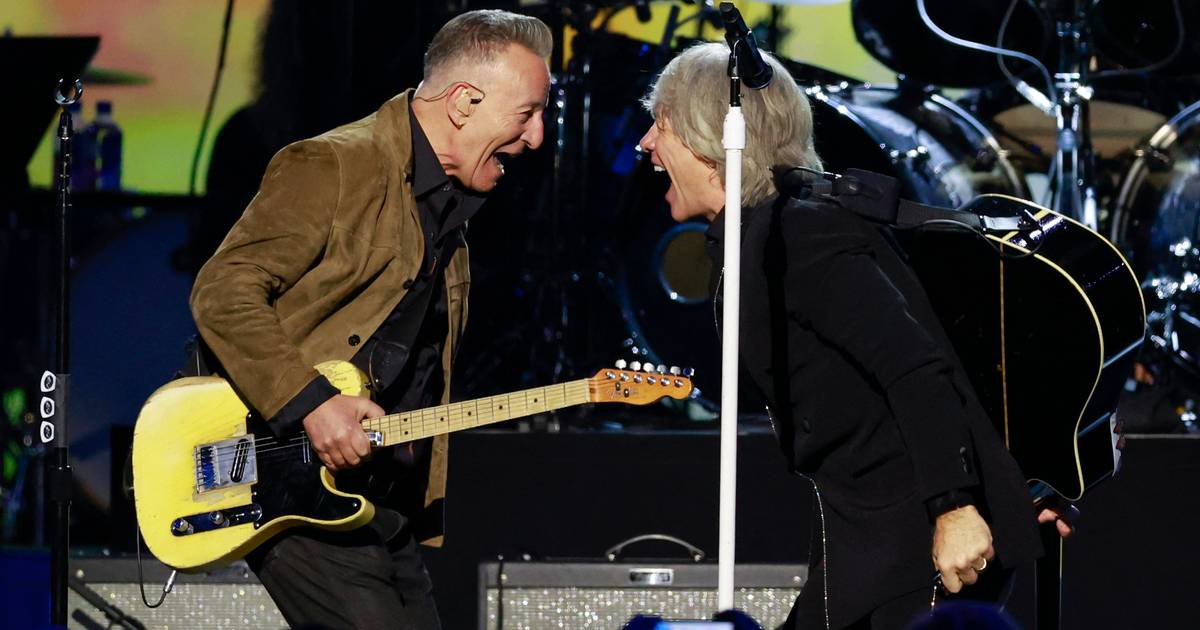 Bruce Springsteen tocou com Jon Bon Jovi em Los Angeles: veja o vídeo