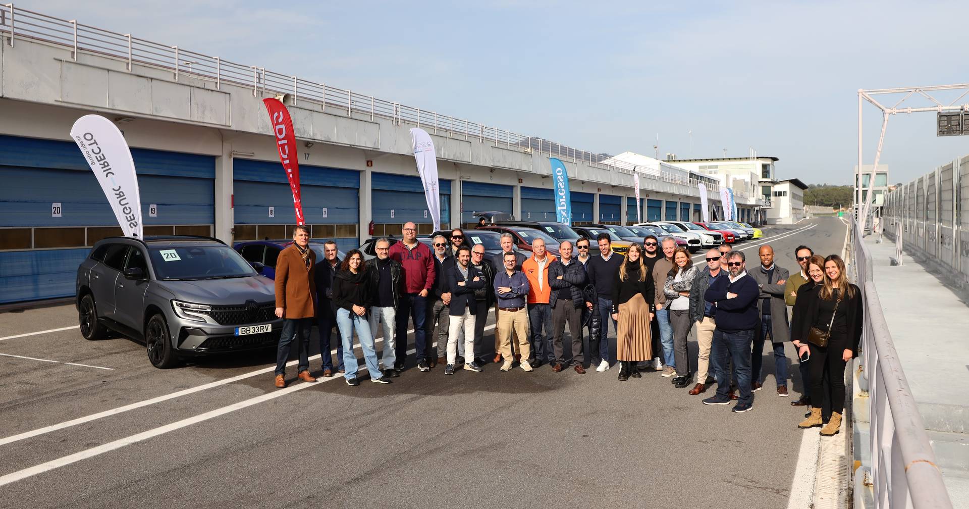 Jurados do Seguro Directo Carro do Ano / Troféu Volante de Cristal 2024 testam candidatos no Autódromo do Estoril