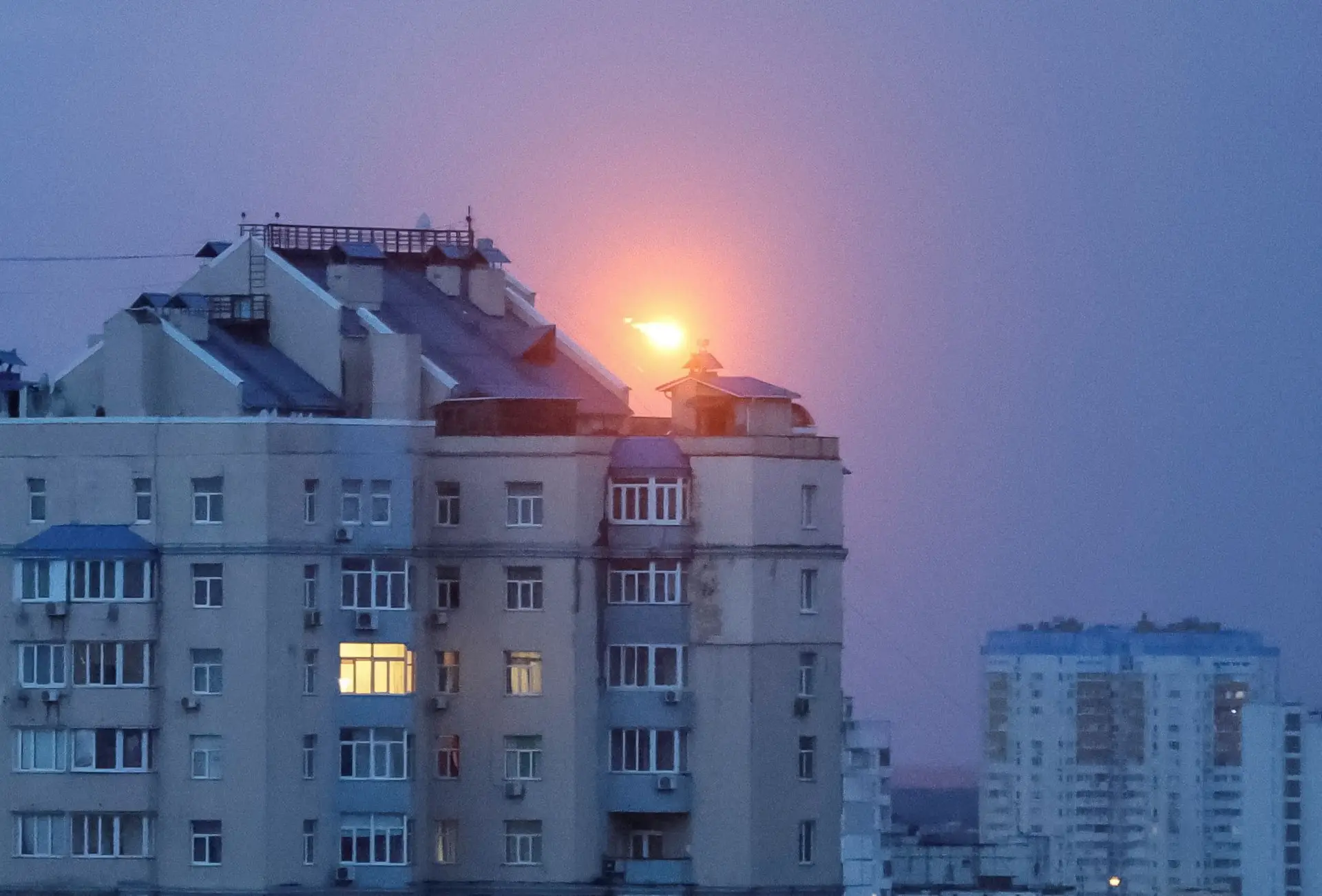 Explosão de um míssil russo em Kiev, a 7 de fevereiro de 2024