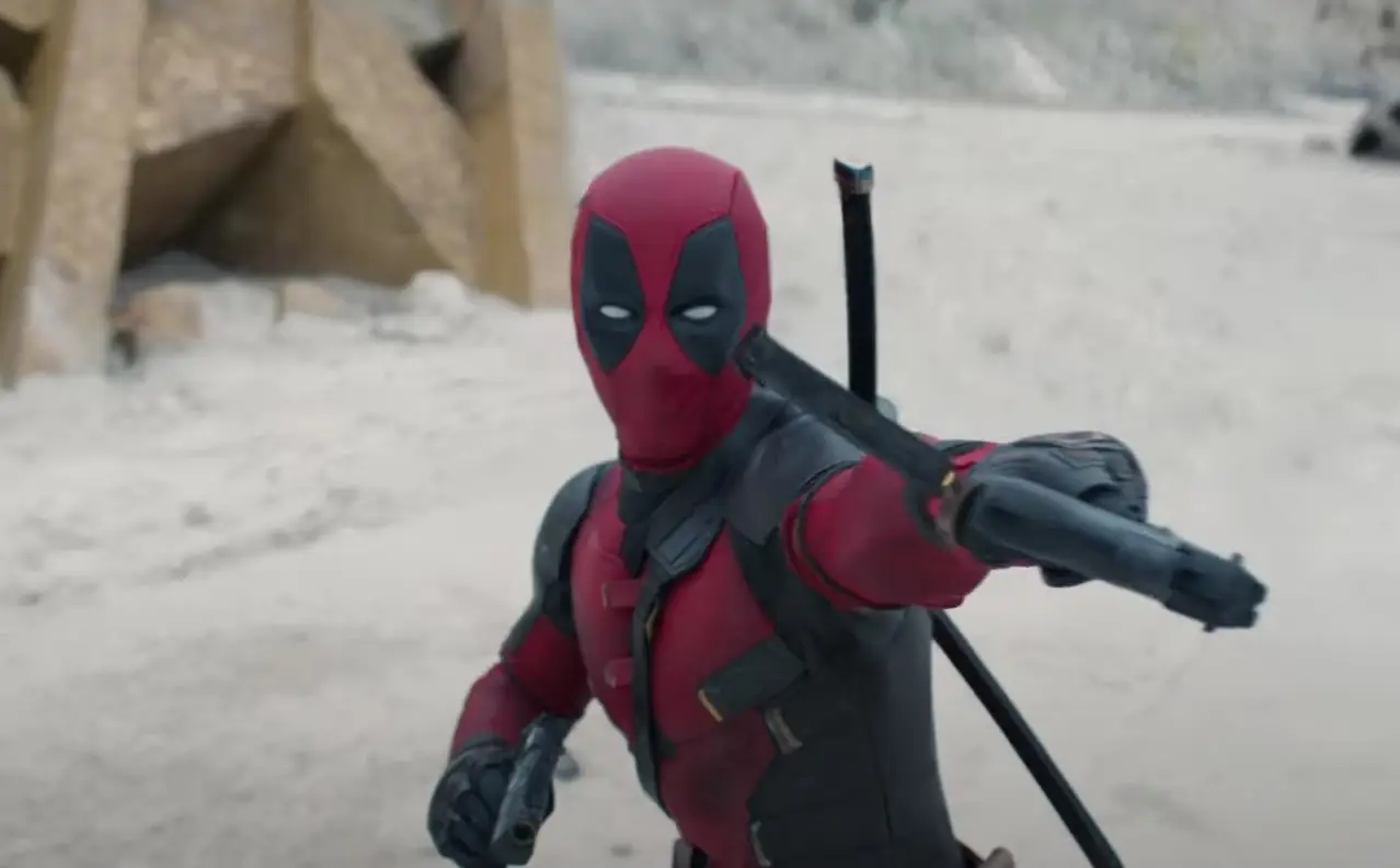 “O vosso universozinho cinematográfico está prestes a mudar”: divulgado o primeiro trailer para “Deadpool 3”