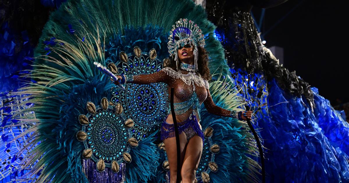 Um show de samba e alegria: Carnaval do Rio junta milhões para noites de folia na “cidade maravilhosa”