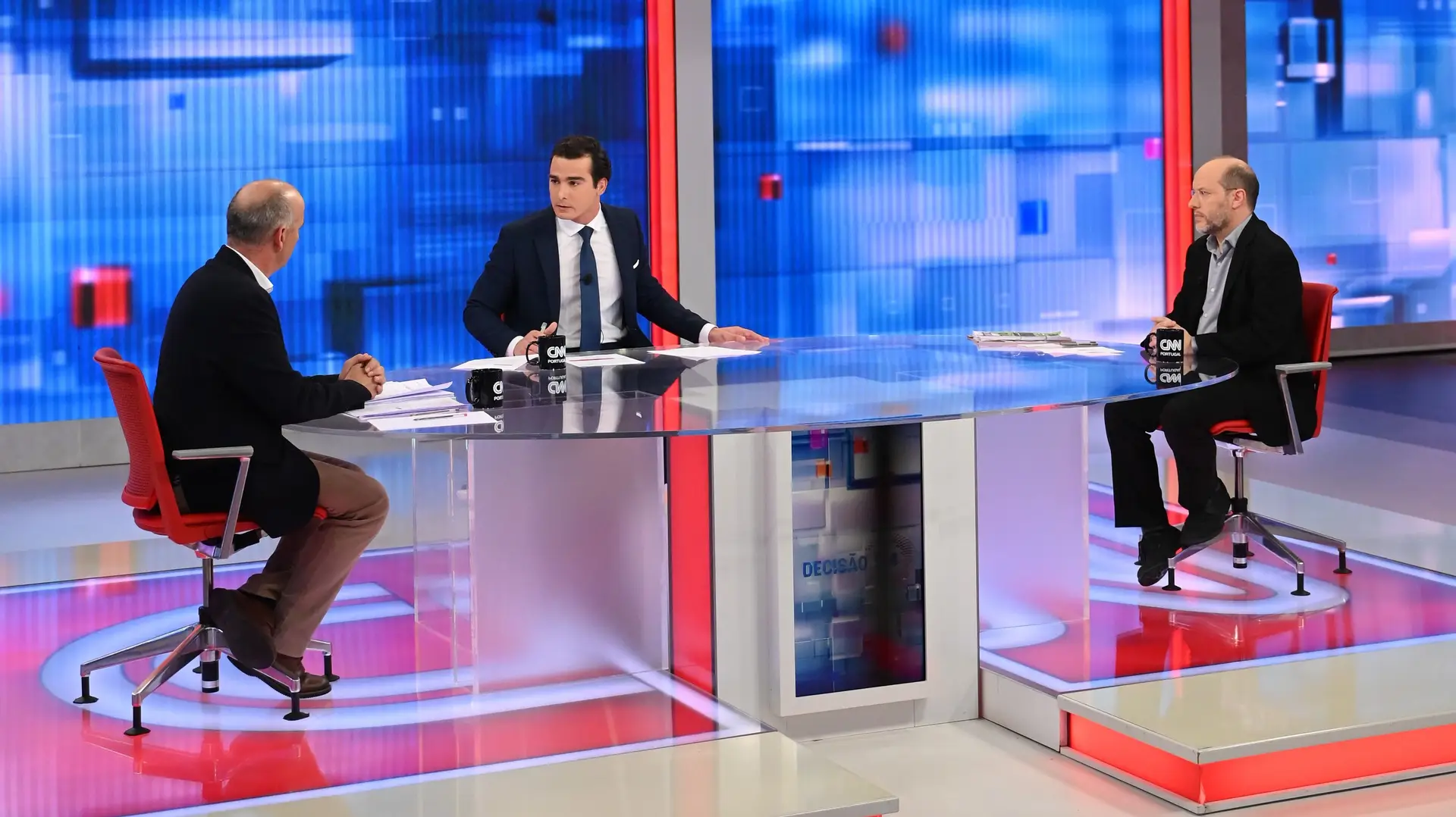 Raimundo e Tavares mantêm porta aberta a “convergência” de esquerda e criticam “chantagem” do PS