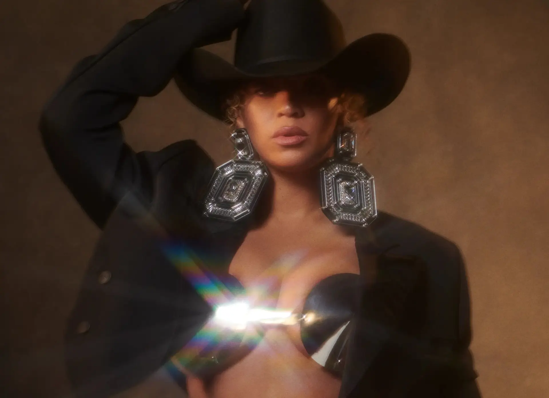 Azealia Banks arrasa Beyoncé: “Queres que gozem contigo outra vez?”