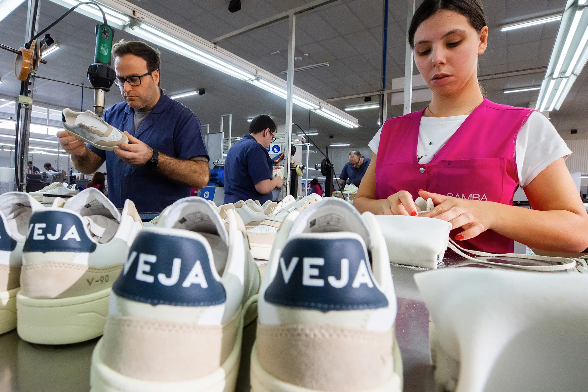 Samba pode produzir até 4 mil pares de sapatos por dia 