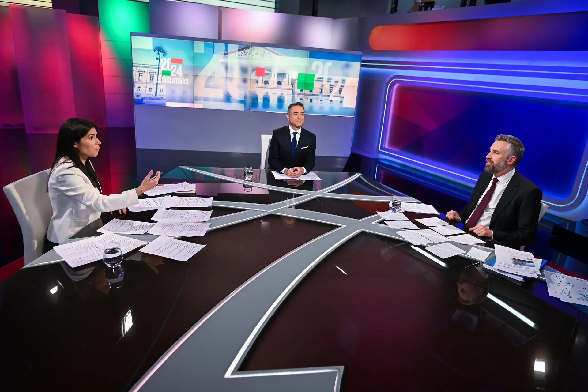 PS vs BE. Pedro Nuno e Mariana não estragaram um acordo futuro em direto, mas o socialista afastou-se do BE