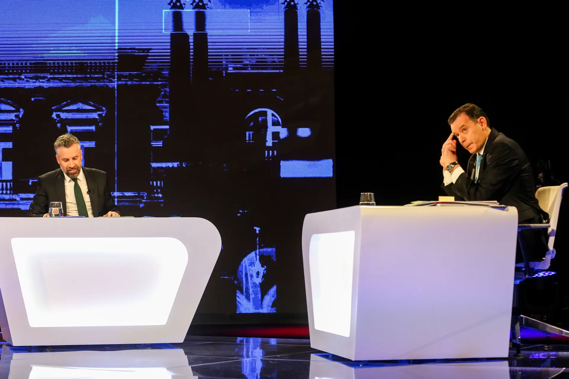 Legislativas 2024 -Debate entre Pedro Nuno Santos e Luis Montenegro.