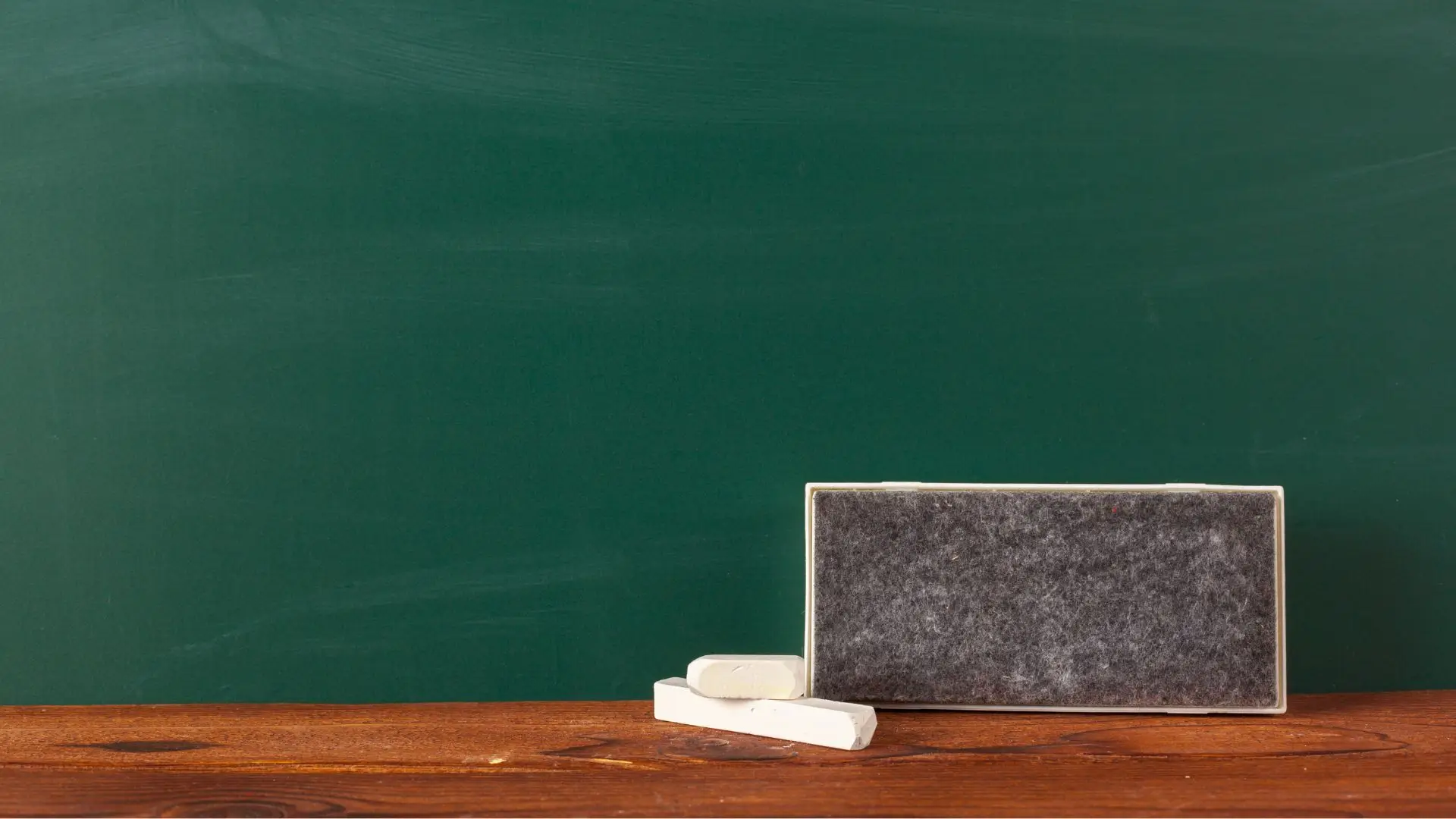 Ministério da Educação obrigado a pagar a docentes compensação por fim de contrato