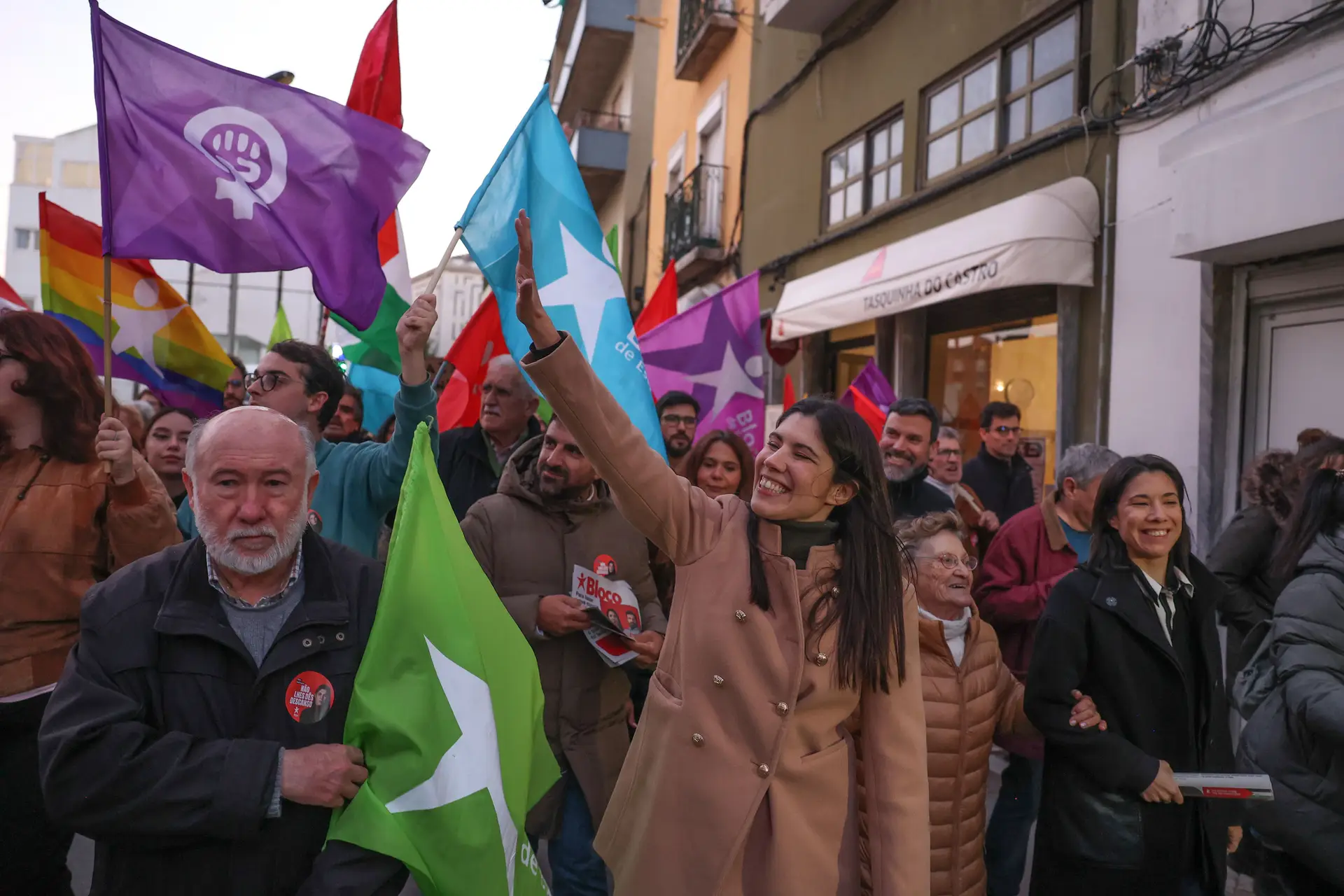 Da “alegria” nas ruas à “confiança” de Mortágua: Bloco quer combater o voto útil e conquistar as indecisas