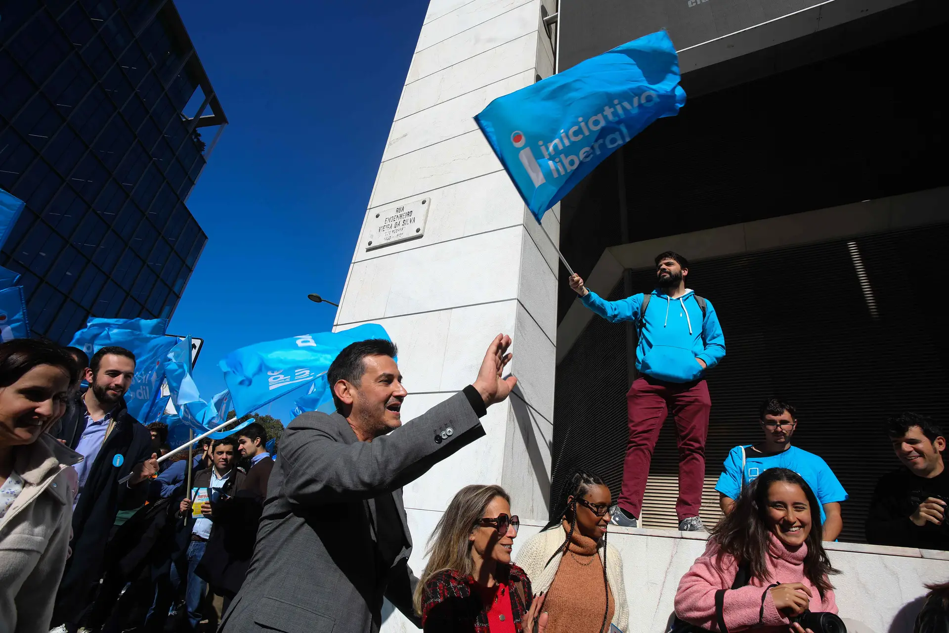 O quarto dia de campanha da Iniciativa Liberal foi marcado por uma arruada em Lisboa.