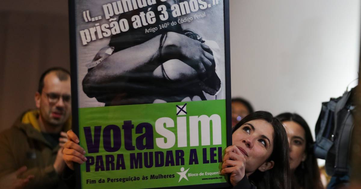 “Foi sempre o voto no BE que abriu caminhos”: Mariana Mortágua reclama vitória no aborto que “não volta atrás” e ataca voto útil