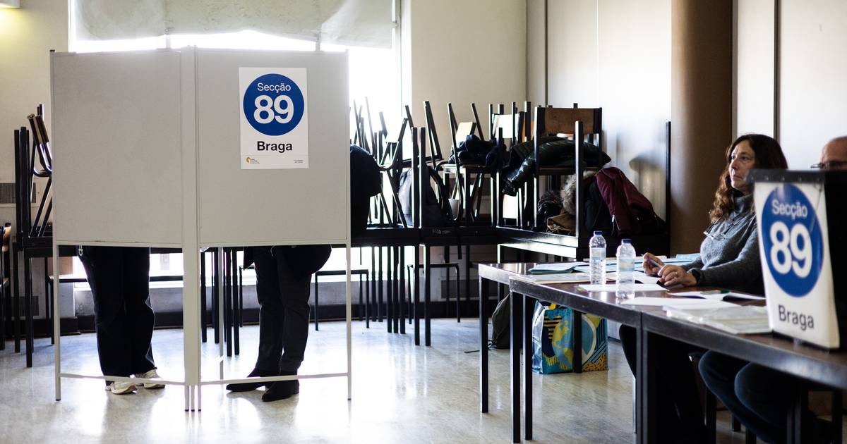 Urnas já abriram, os portugueses já votam nas legislativas