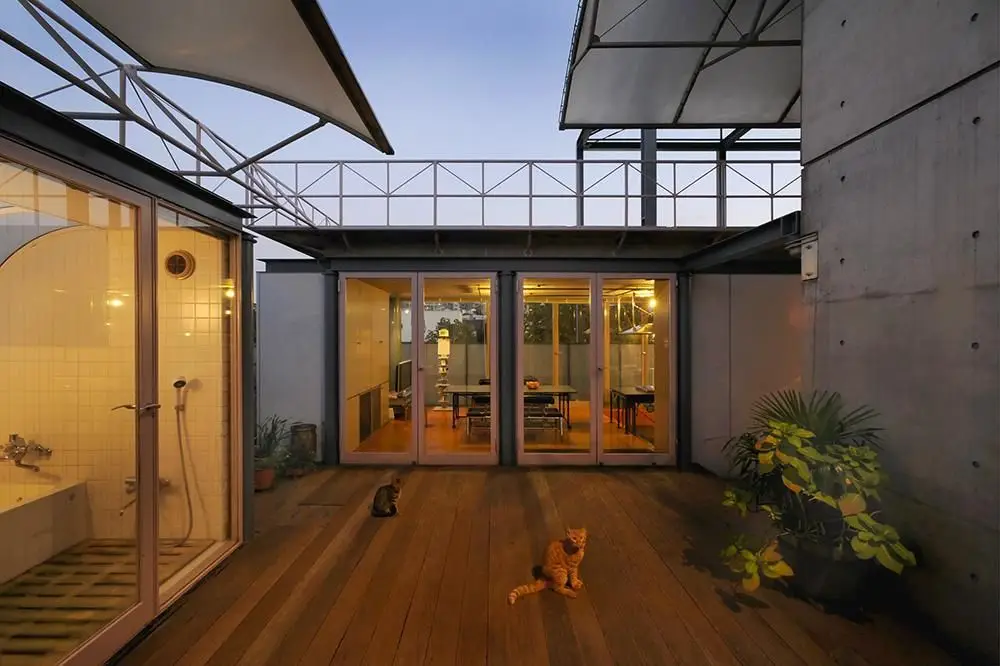 "Cria comunidades para as famílias viverem juntas": arquiteto japonês Riken Yamamoto vence o prémio Pritzker 2024