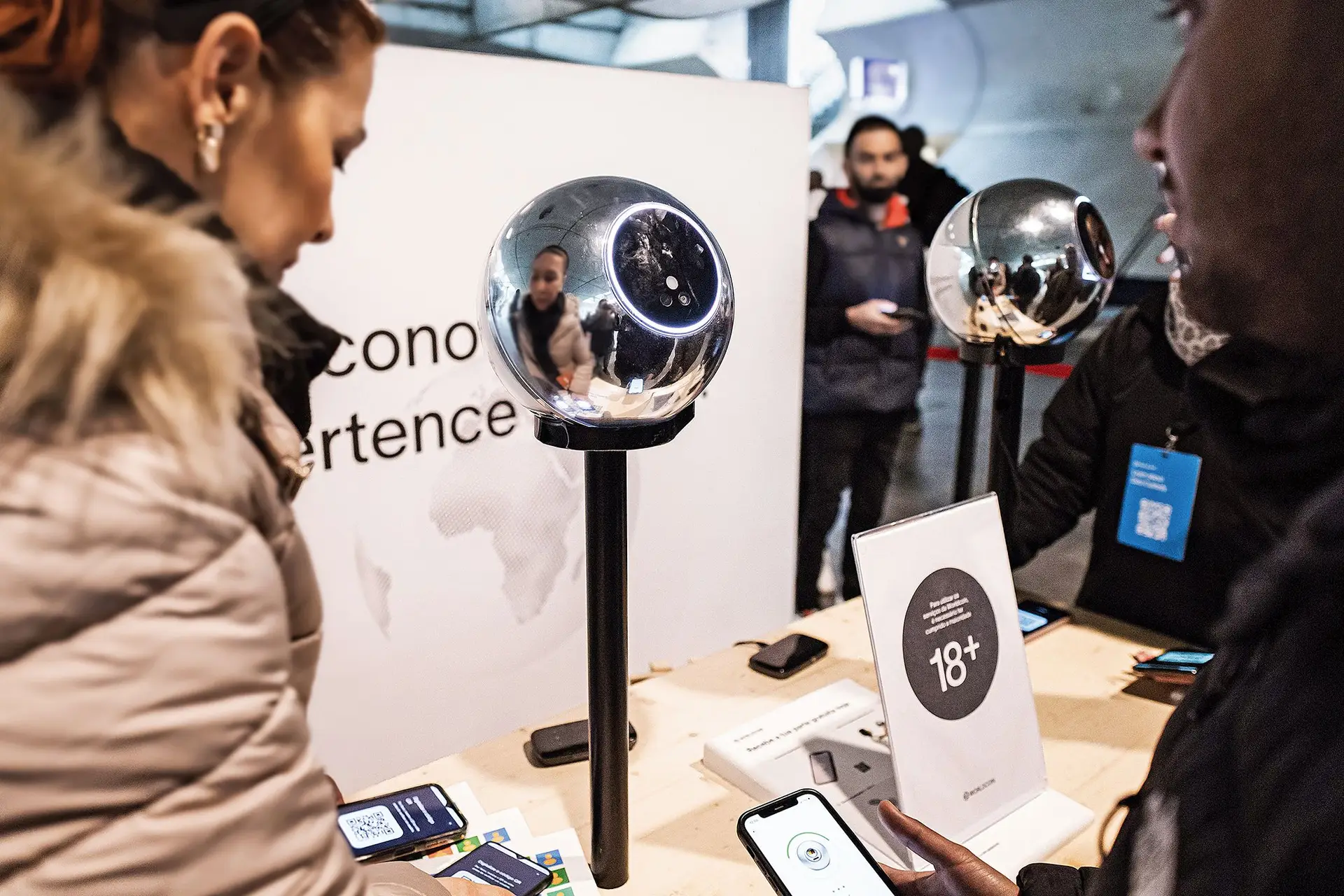 A Worldcoin recolhe, em média, dados biométricos de quatro mil pessoas por dia em Portugal