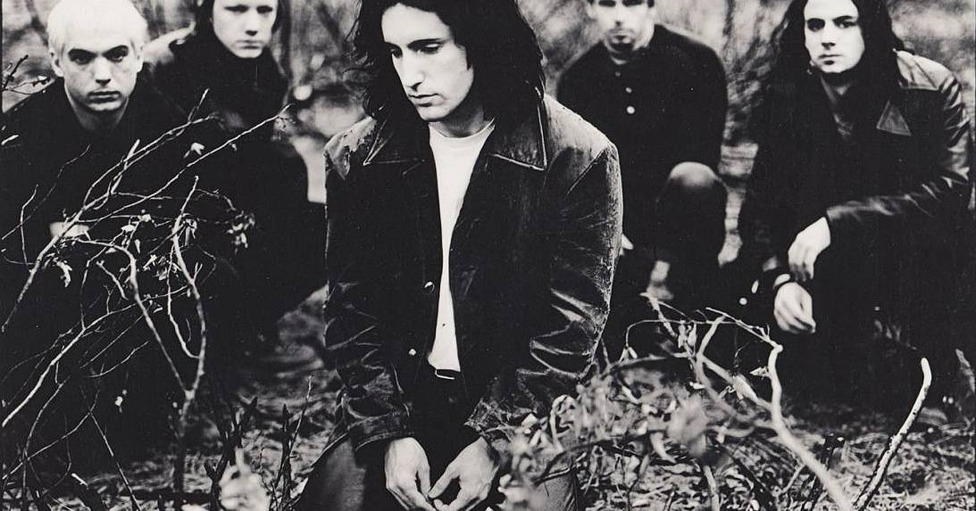 30 anos de “The Downward Spiral”, dos Nine Inch Nails: a história da vertiginosa descida ao abismo de Trent Reznor