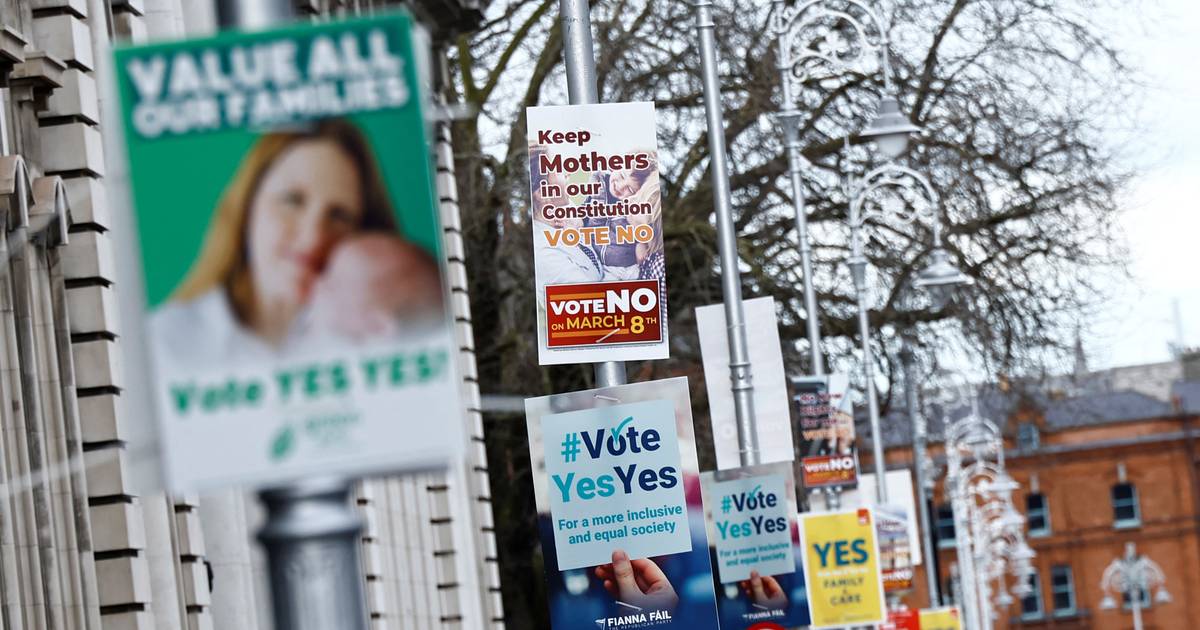 Irlandeses rejeitam em referendo reforma constitucional sobre mulheres e família