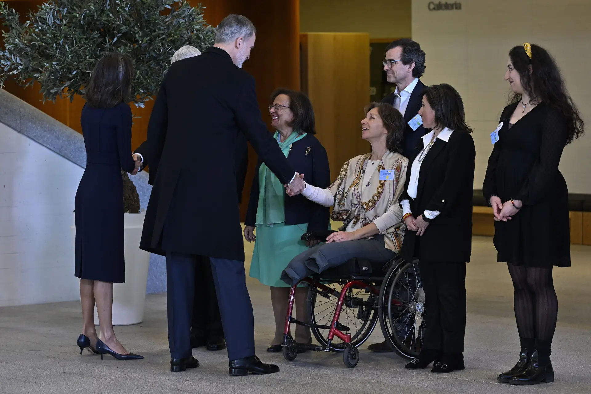 No 20º aniversário dos atentados, os reis Filipe VI e Letizia estiveram com sobreviventes e familiares de vítimas 